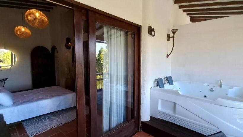 בית מלון כפרי Ecoluxe