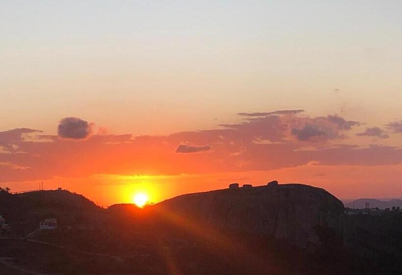 فندق Entre Serras Gastropub E Chalés