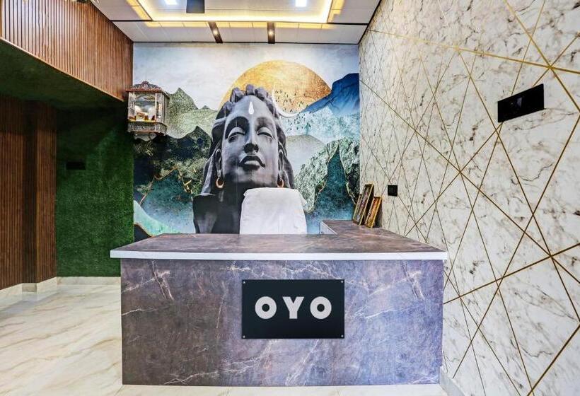 ホテル Flagship Saarth Inn