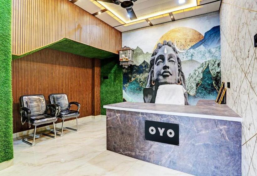 ホテル Flagship Saarth Inn