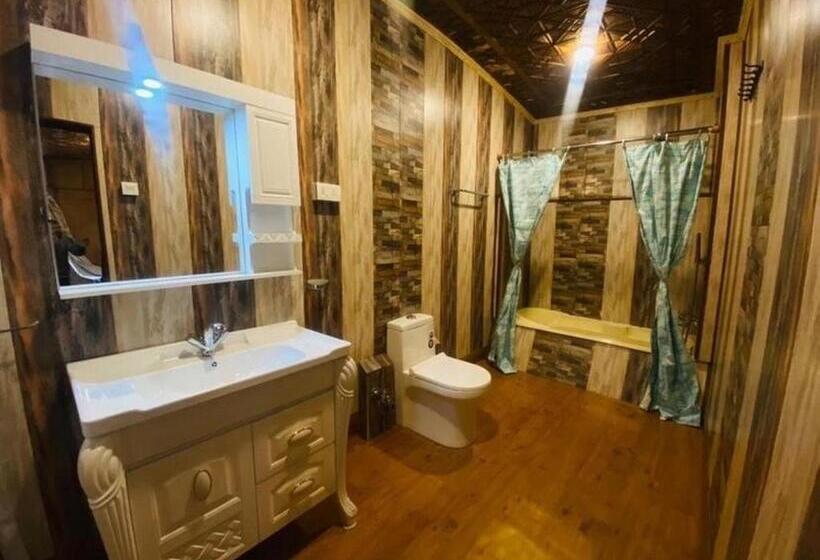 酒店 Floating Luxury Group Of Houseboats