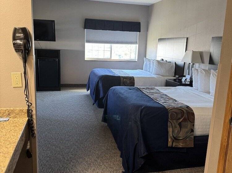 فندق Garner Inn & Suites