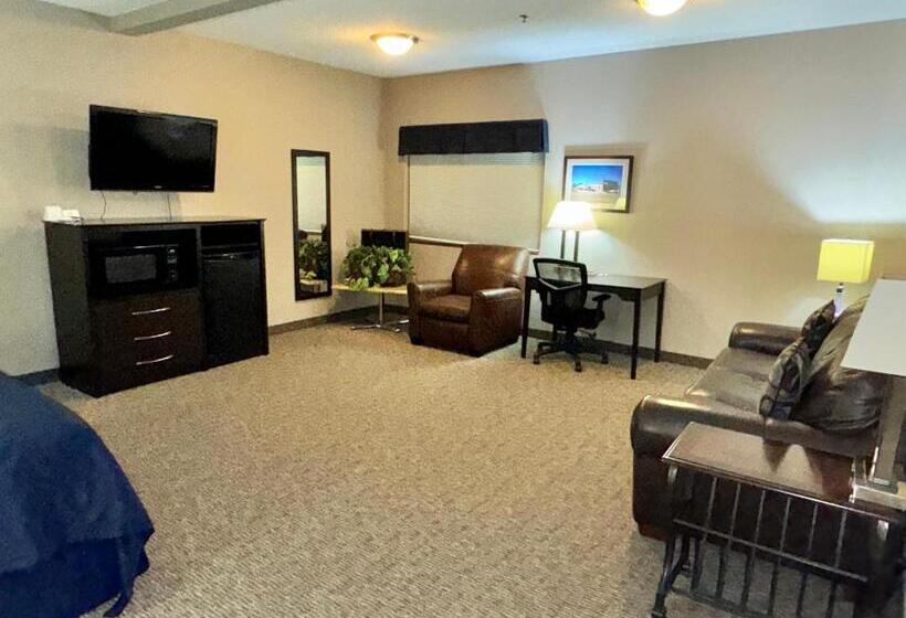 فندق Garner Inn & Suites