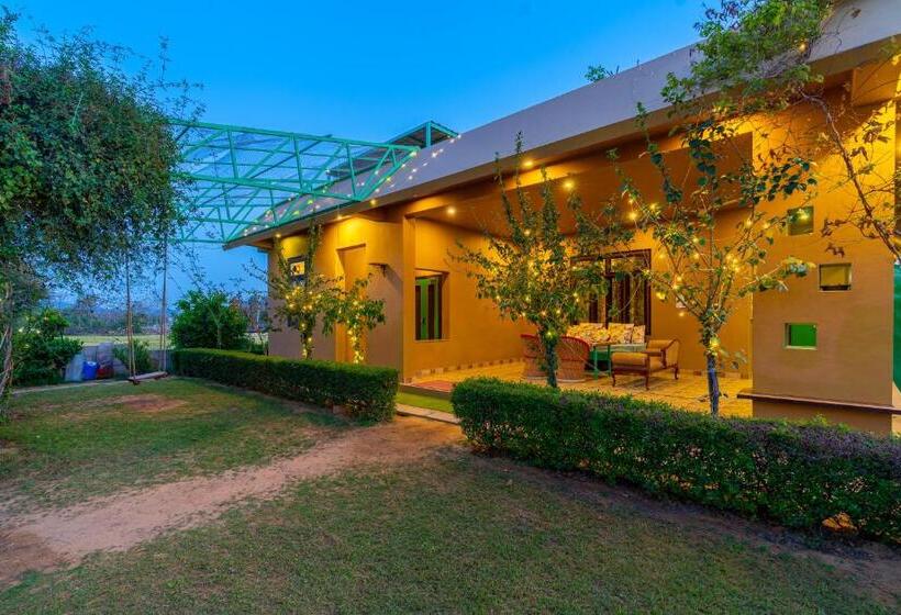 فندق Girisadan Organic Farm Retreat & Botanical Forest