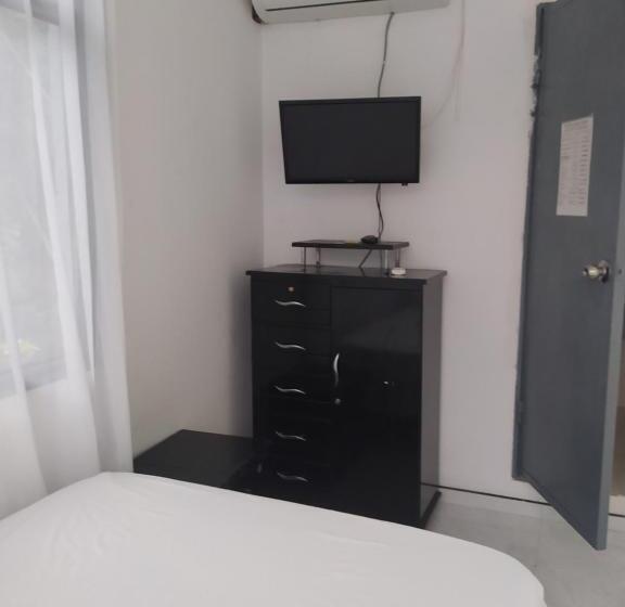 Отель Guataqui Puerto Principal