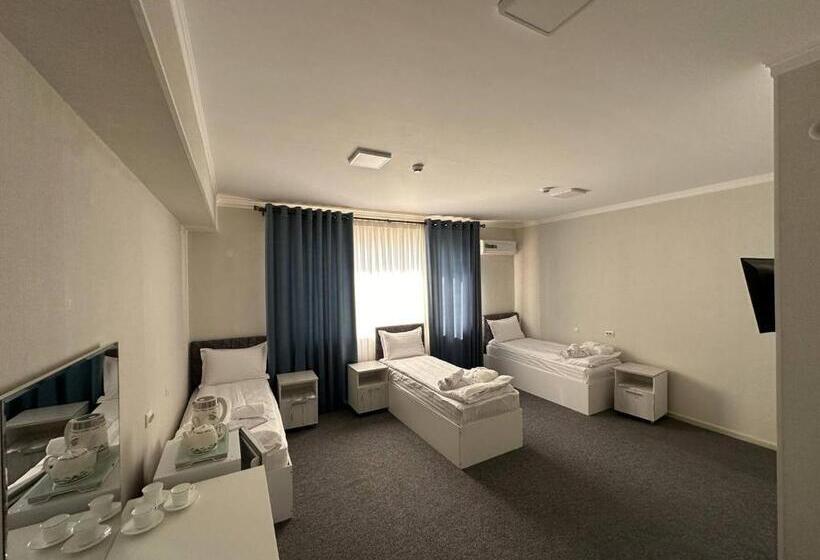 בית מלון כפרי Gumbaz Luxury