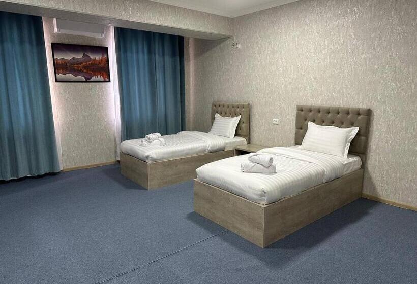 בית מלון כפרי Gumbaz Luxury