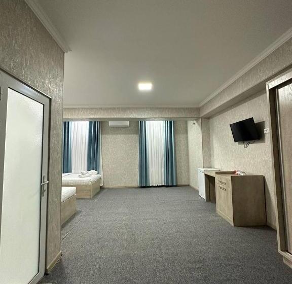 בית מלון כפרי Gumbaz Luxury