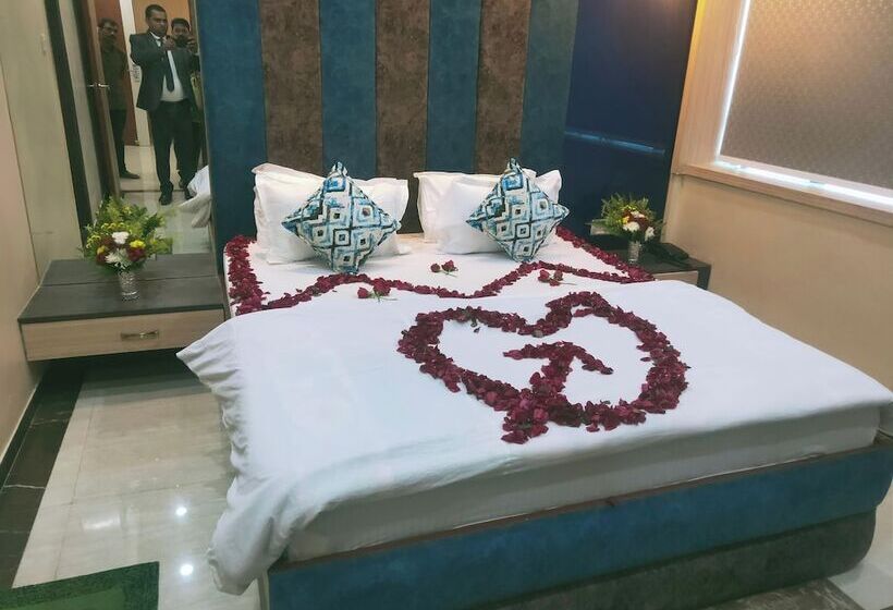 호텔 Holiday Saharsa