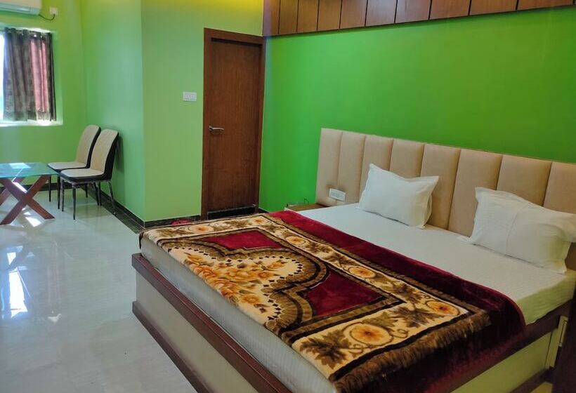 호텔 Holiday Saharsa