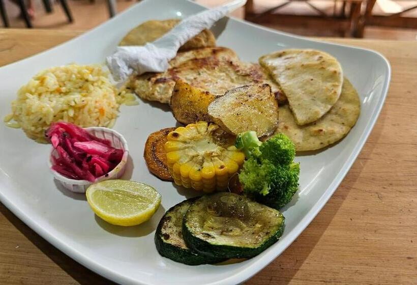 فندق Jaco Mizata Beach And River