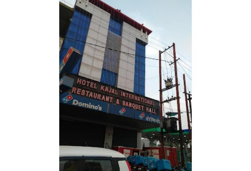 호텔 Kajal International Restaurant & Banquet Hall Bihar