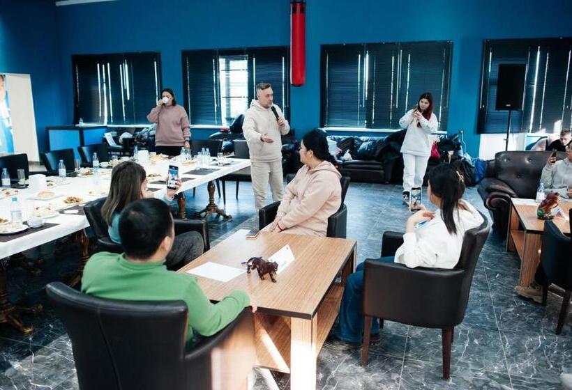 هتل Kaspi гостиница