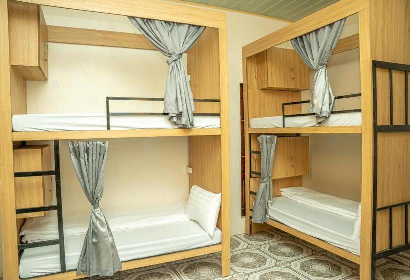 هتل Kelly Smile Homestay