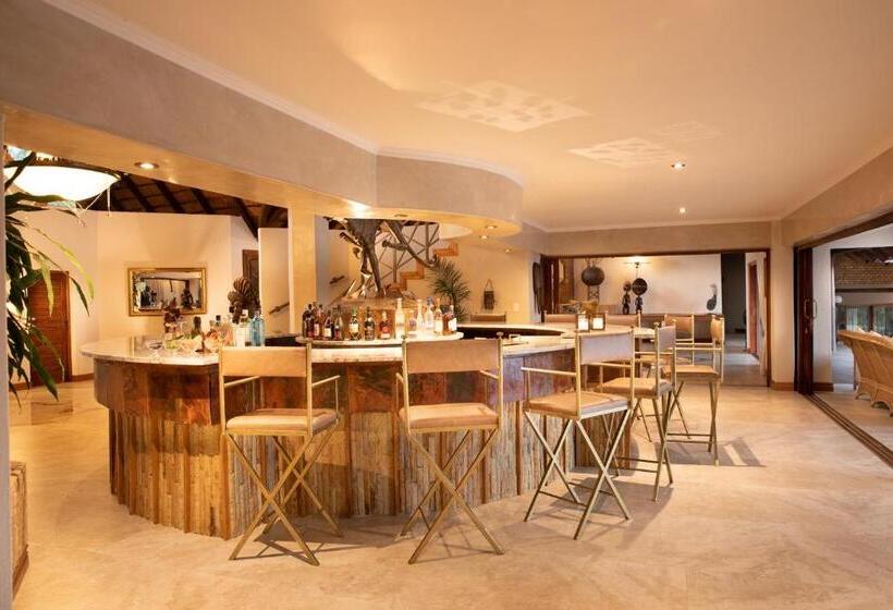 ホテル Kingfisher Villa In Mabula Game Reserve