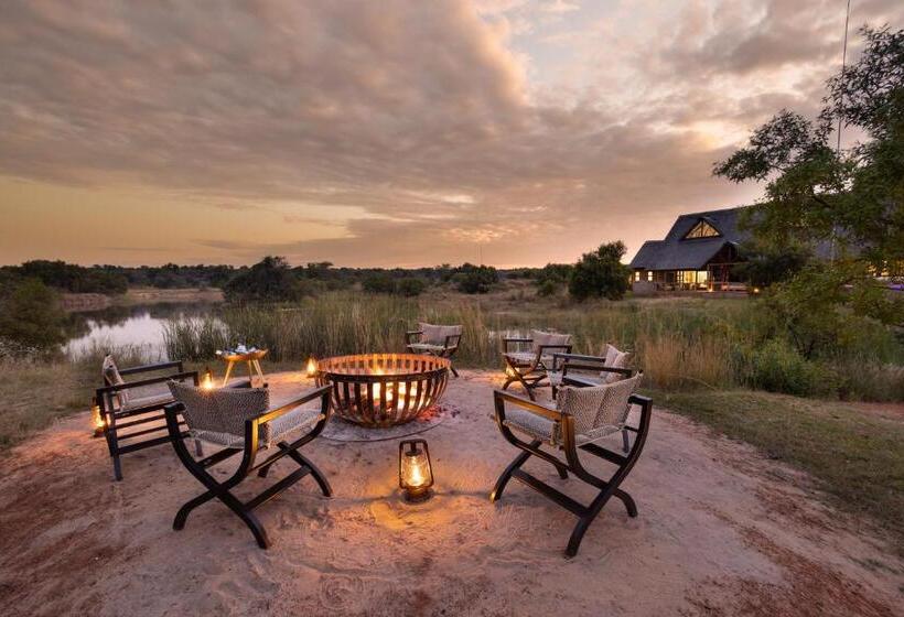 ホテル Kingfisher Villa In Mabula Game Reserve