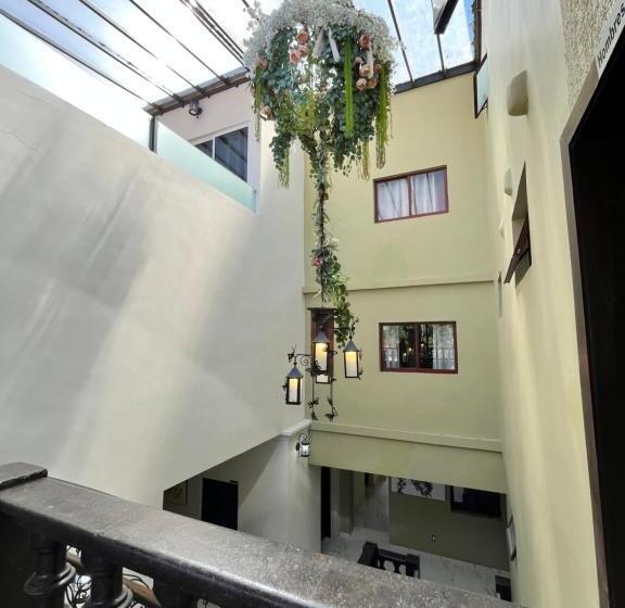 Kolombrini Hotel Boutique