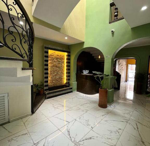 Kolombrini Hotel Boutique