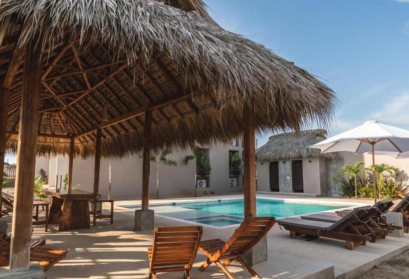 فندق La Barra Resorts Puerto Escondido