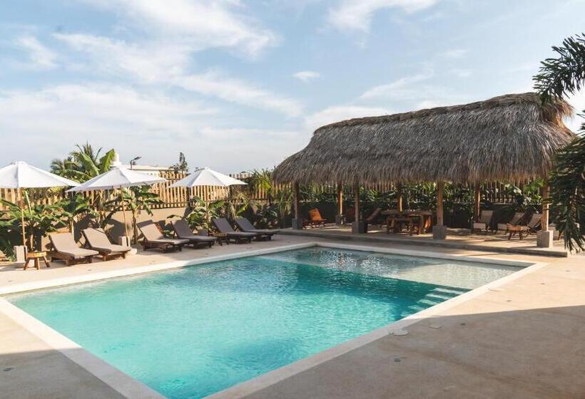 فندق La Barra Resorts Puerto Escondido