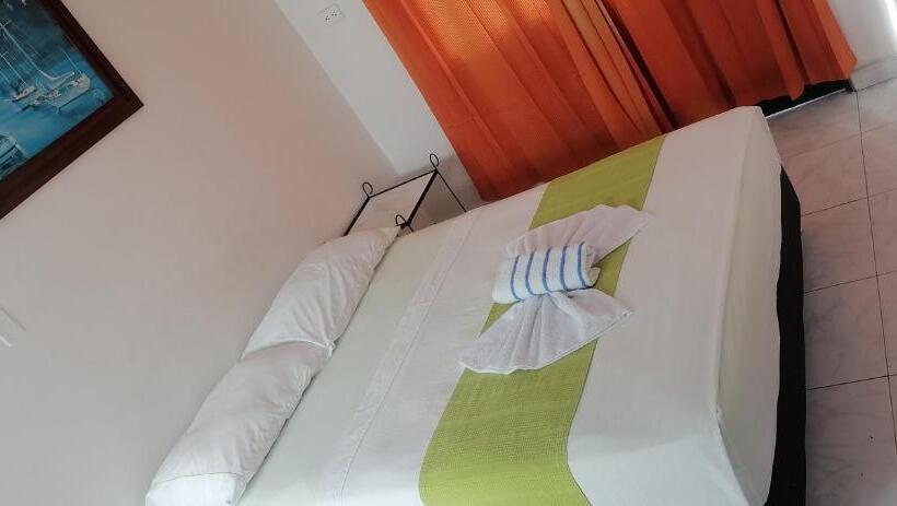 هتل La Gran Ceiba