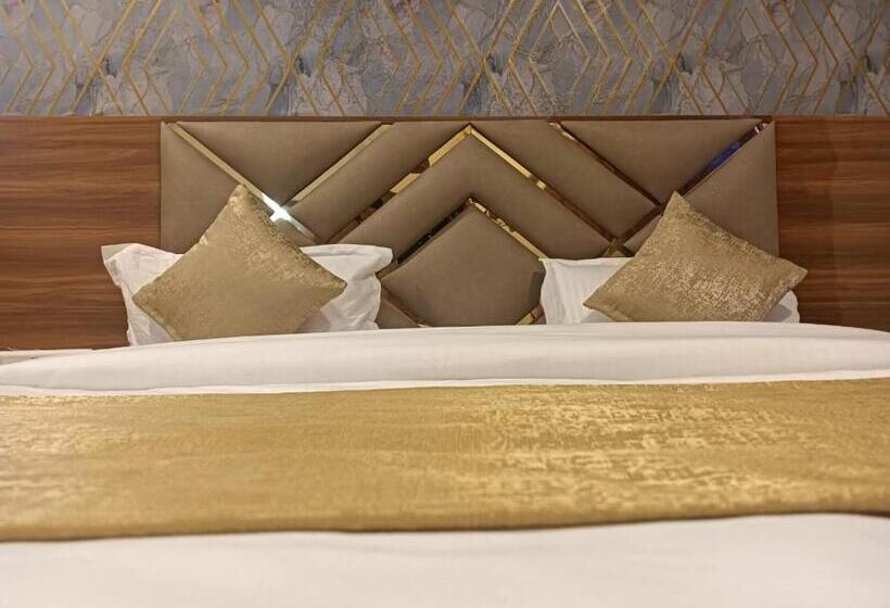 فندق Lake View Ac Room