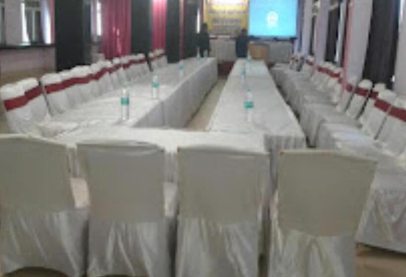 酒店 Maa Jagdamba Palace Bihar