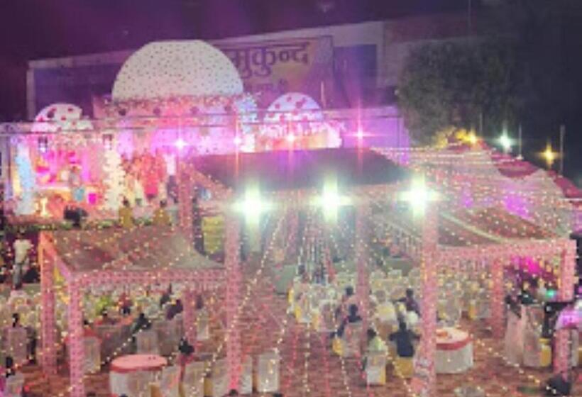 فندق Maa Jagdamba Palace Bihar