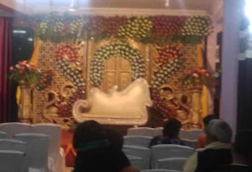 فندق Maa Jagdamba Palace Bihar