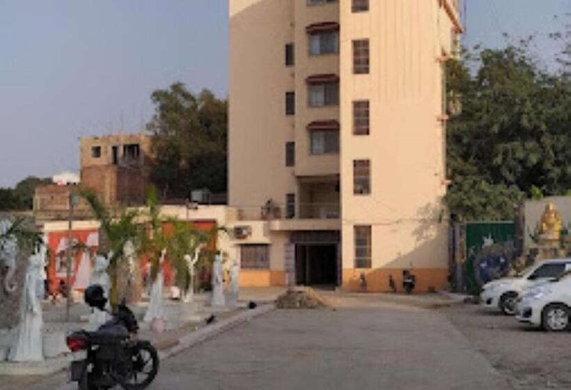 فندق Maa Jagdamba Palace Bihar