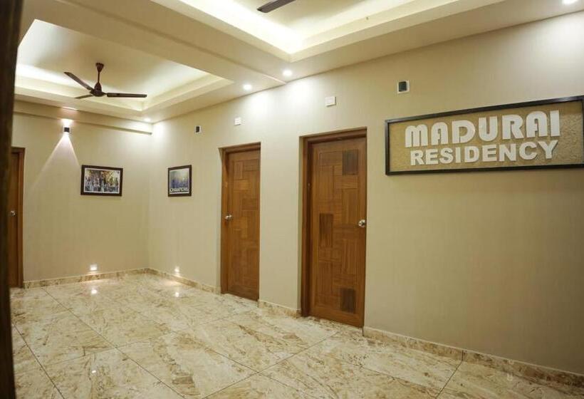 ホテル Madurai Residency