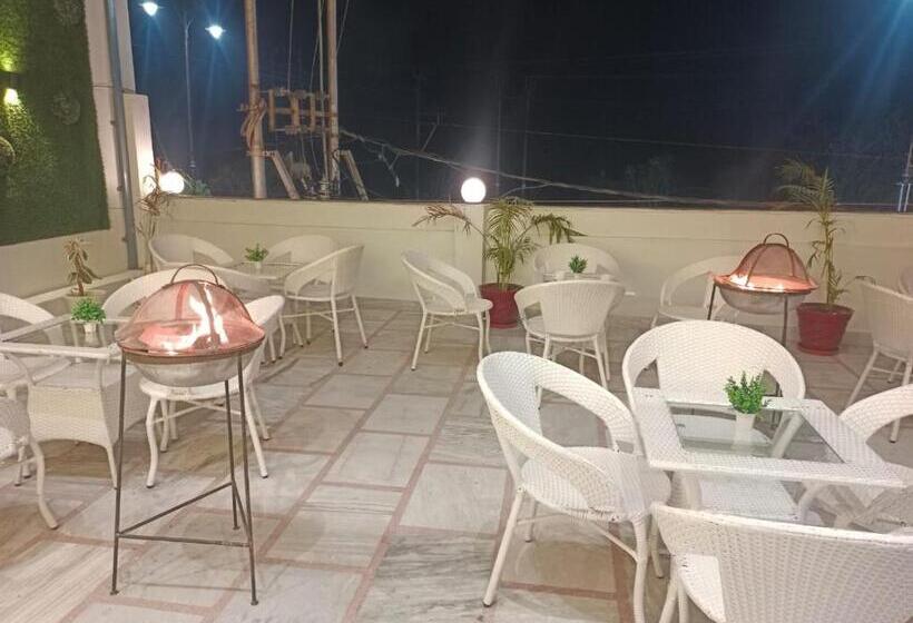 酒店 Mahadev Rishikesh