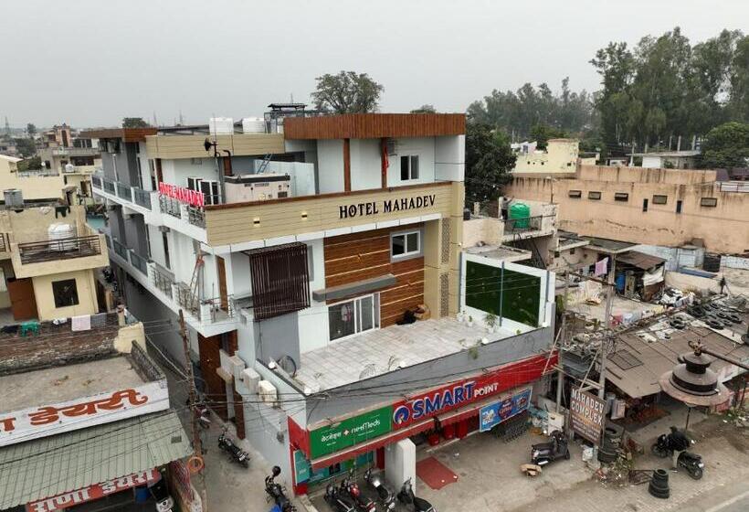Отель Mahadev Rishikesh