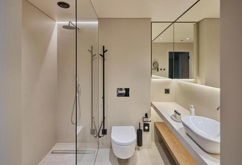 هتل Monist Boutique By Spa Vilnius