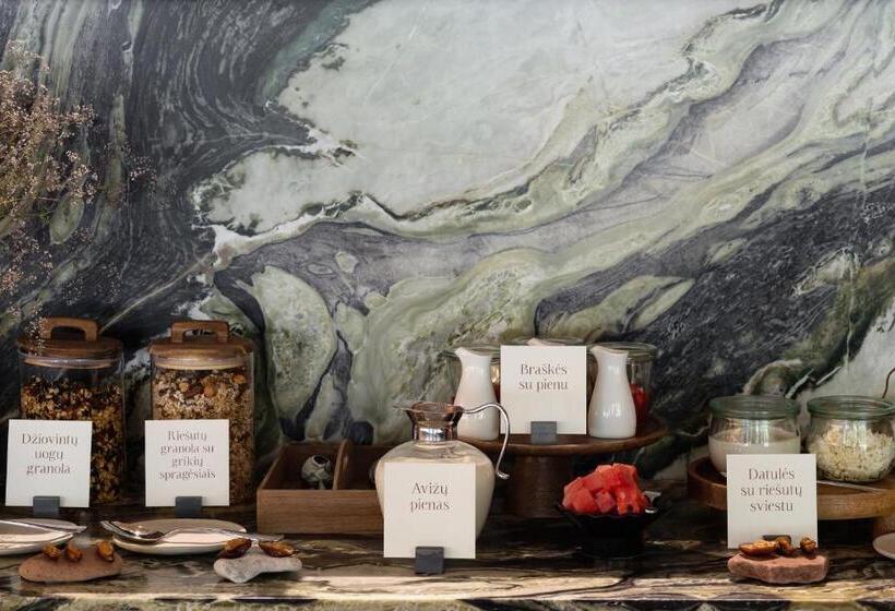 هتل Monist Boutique By Spa Vilnius