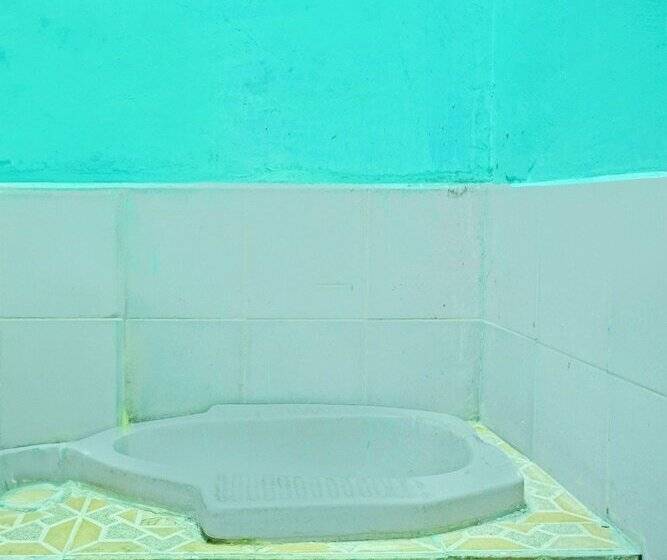 فندق Oyo 93298 Barito House