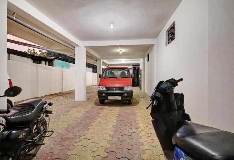 Отель Oyo City Guest House