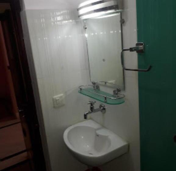 בית מלון כפרי President Inn,raxaul