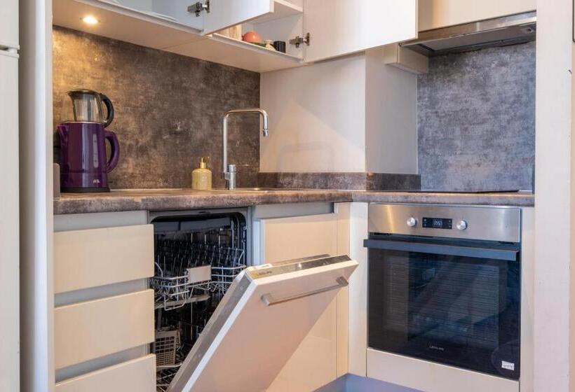 فندق Prime Deluxe Room