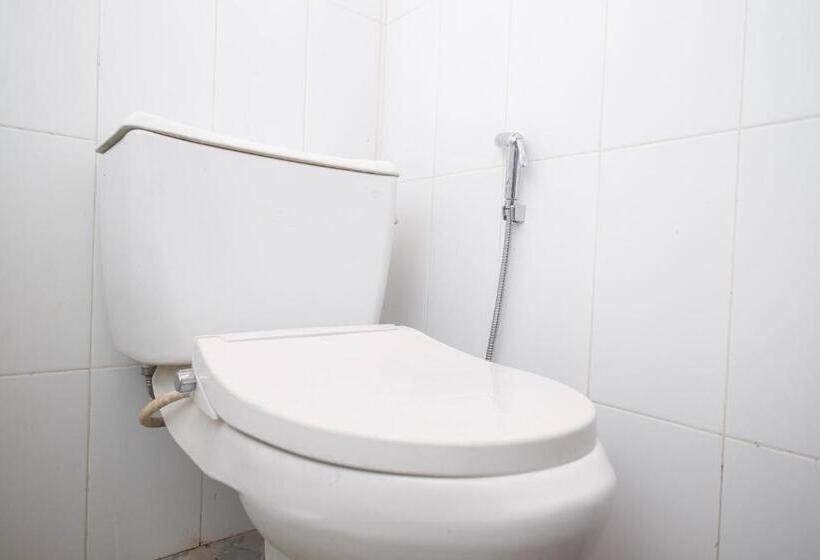 فندق Reddoorz Syariah @ Jalan Dieng Wonosobo 2