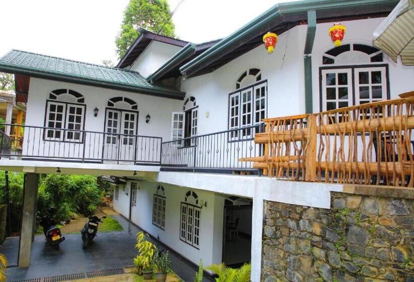 ホテル Rp Rohamton Bungalow And Coffee Bar