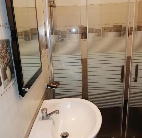 ホテル Rp Rohamton Bungalow And Coffee Bar