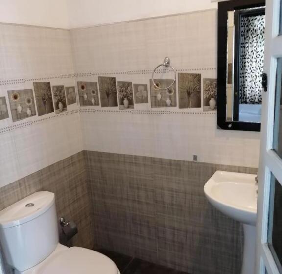 ホテル Rp Rohamton Bungalow And Coffee Bar