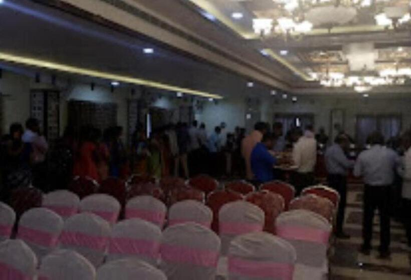 Отель Sai Leela Residency,ramagundam