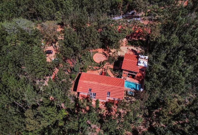 호텔 Sereno Barn Eco Stay Chikmagalur