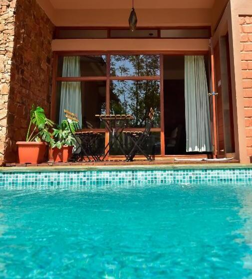 호텔 Sereno Barn Eco Stay Chikmagalur