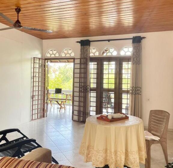 酒店 Shanon Lake Villa Surf Lodge