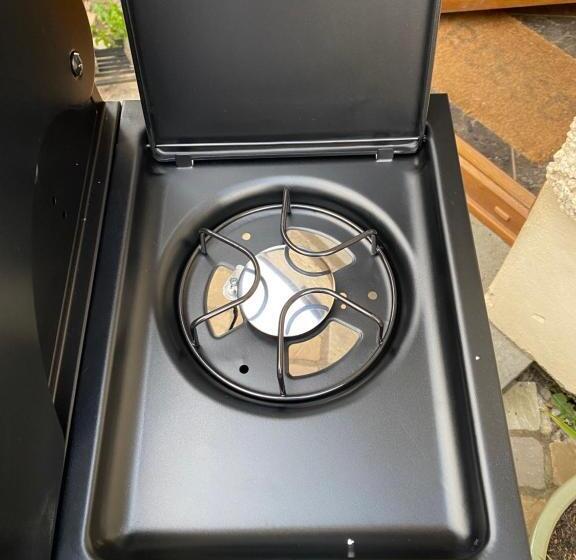 Отель The Original Sleeping Giant Lodge Farm Stay, Meet The Animals