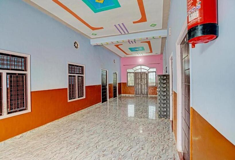 호텔 Spot On Blue Moon Kakor