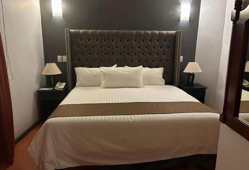 Отель Suites Virreynal